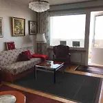 Grandma Nostalgic With Sauna تورنيو