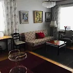 Grandma Nostalgic With Sauna تورنيو
